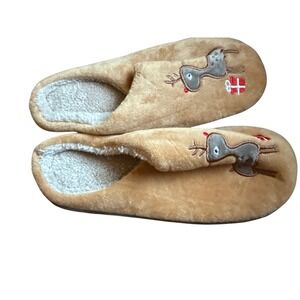 Tan Reindeer Plush Slippers Women Size 38-39 Holiday Faux Fur Slip On Scuffs